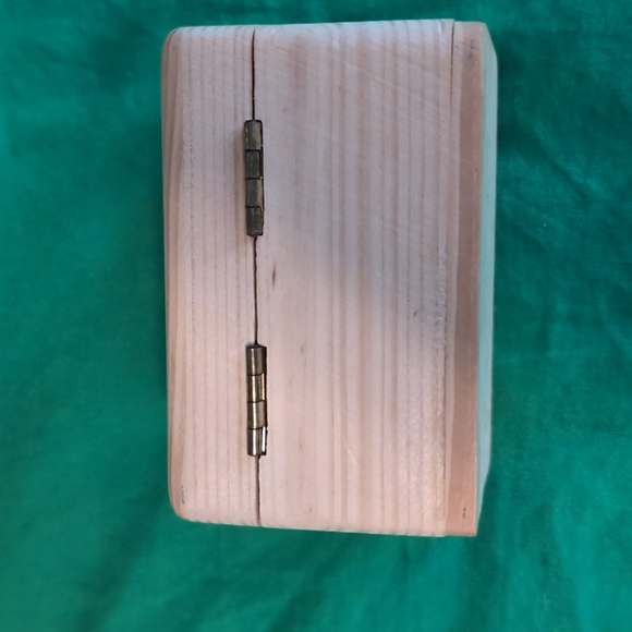 Bundle of Two Wooden Boxes Proof Sunglass Box + Smaller Hinge and Latch Box - Picture 11 of 11